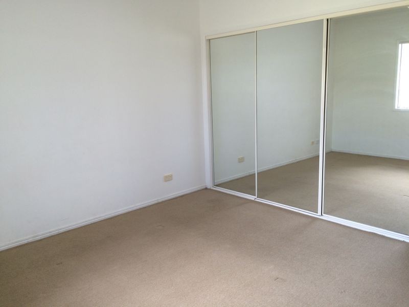 24 Viewpoint Way, New Auckland QLD 4680