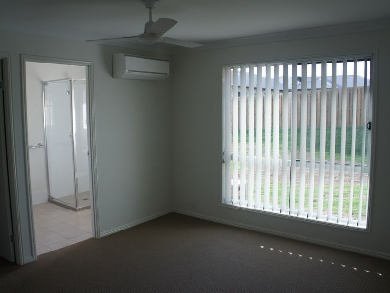 3 Eccles Close, Kirkwood QLD 4680