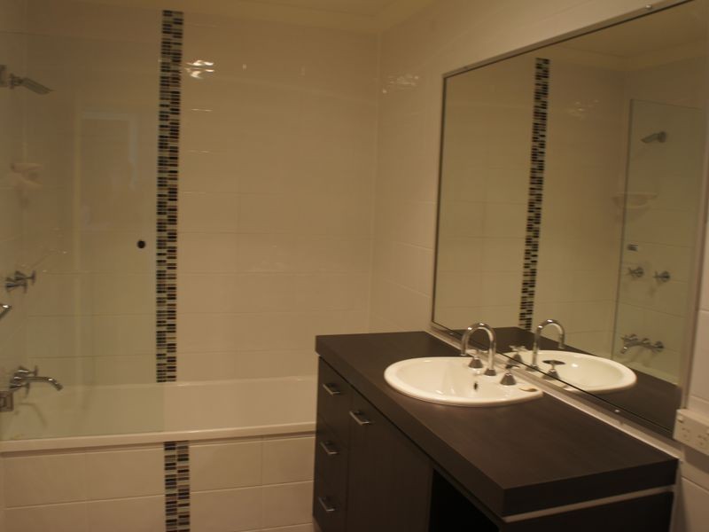 Unit 8/25 Roberts Street, South Gladstone QLD 4680