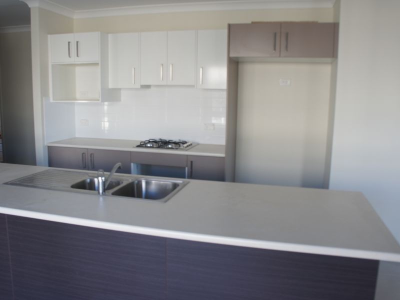 19 Bendee Street, Glen Eden QLD 4680