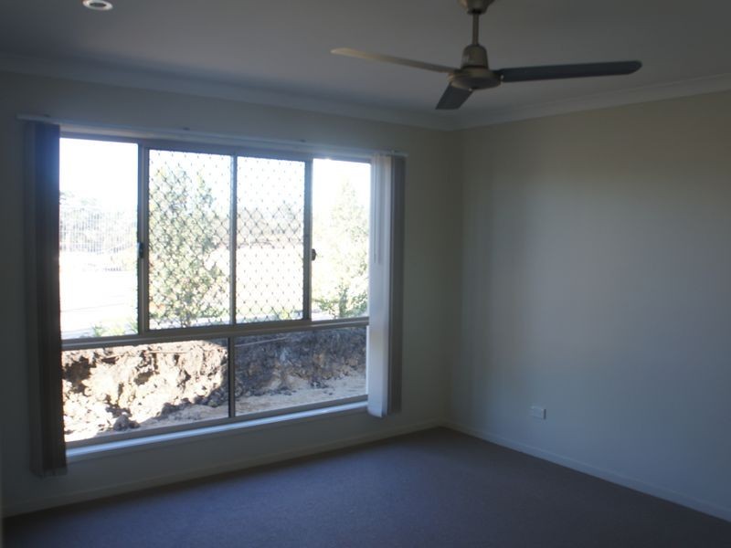 19 Bendee Street, Glen Eden QLD 4680