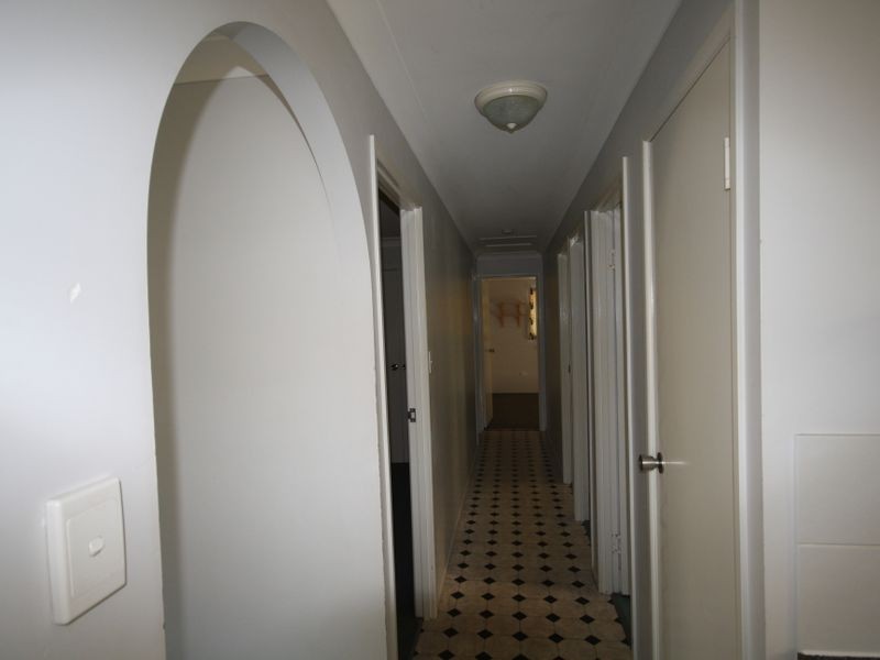 44 Clarance Drive, New Auckland QLD 4680