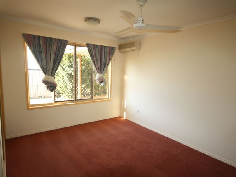 16 Bristol Place, Clinton QLD 4680