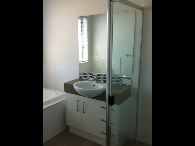 51 Clover Crescent, Boyne Island QLD 4680