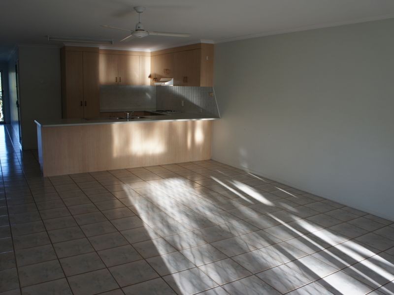 65b Penda Avenue, New Auckland QLD 4680