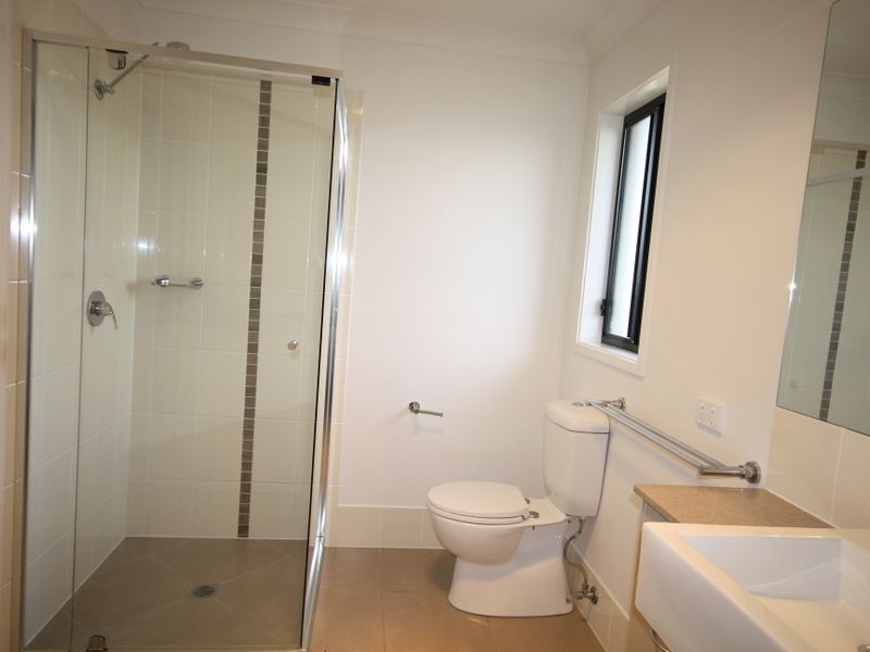 35 Florey Place, Kirkwood QLD 4680