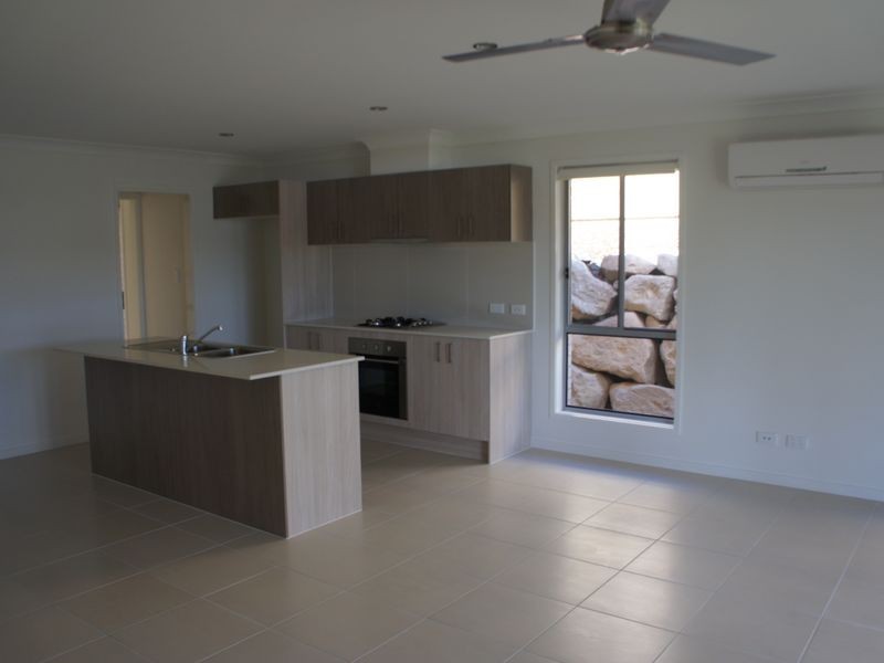 8 Blaxland Court, Glen Eden QLD 4680
