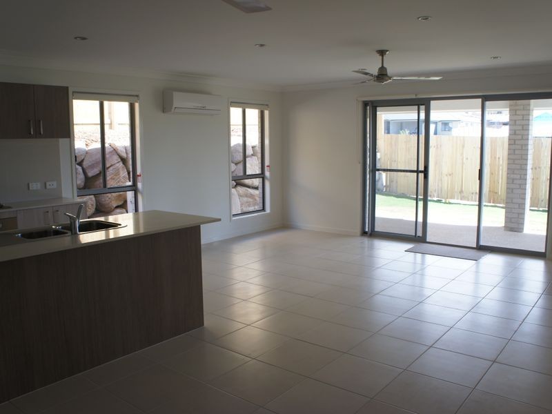 8 Blaxland Court, Glen Eden QLD 4680