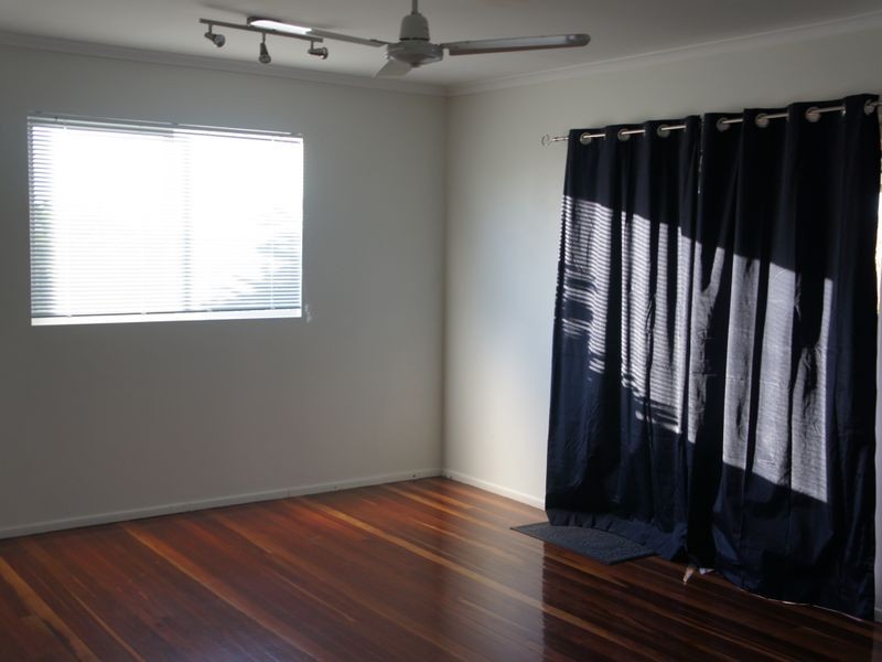 11 Butler Street, New Auckland QLD 4680