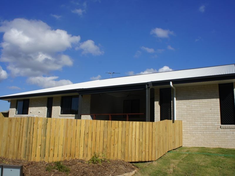 1/113 Dixon Drive, Telina QLD 4680