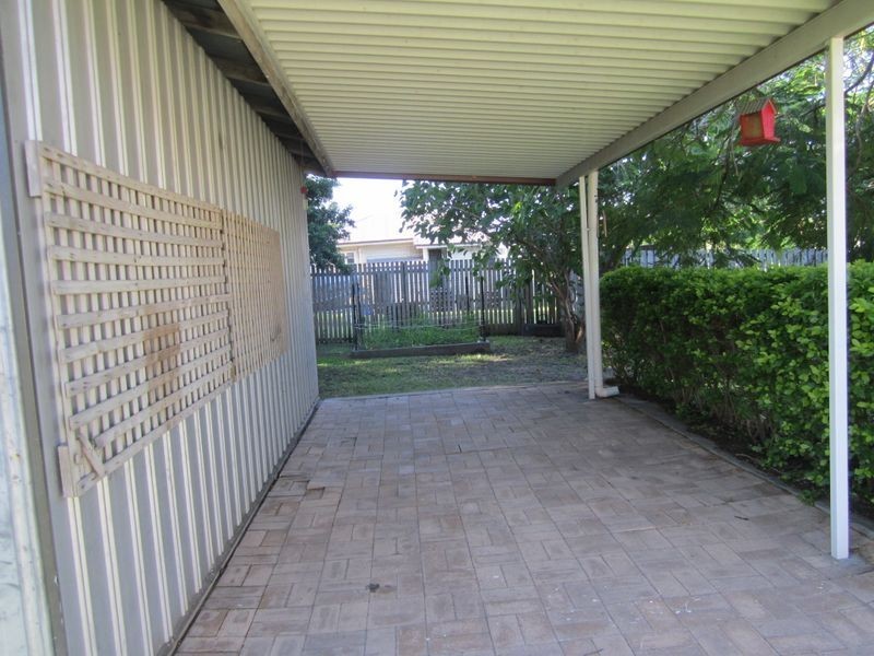 6 Agnes Street, South Gladstone QLD 4680