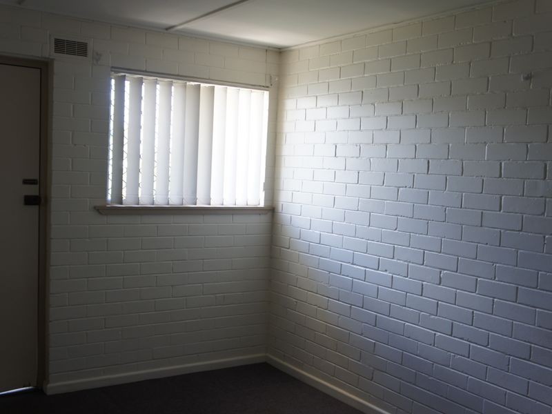 2/135 Toolooa Street, Toolooa QLD 4680