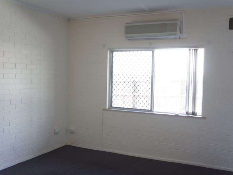 2/135 Toolooa Street, Toolooa QLD 4680