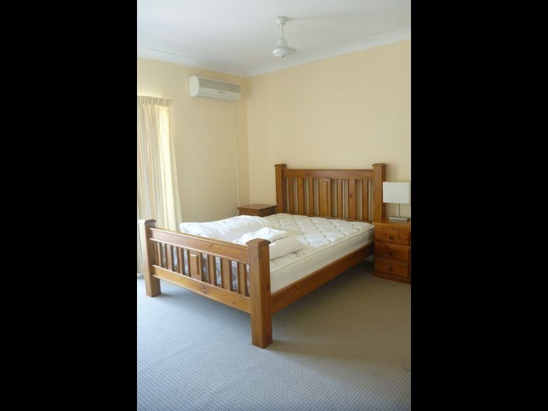 2/5 Pacific Court, Kin Kora QLD 4680