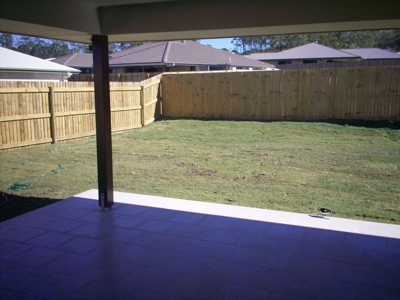 6 Briffney Street, Kirkwood QLD 4680