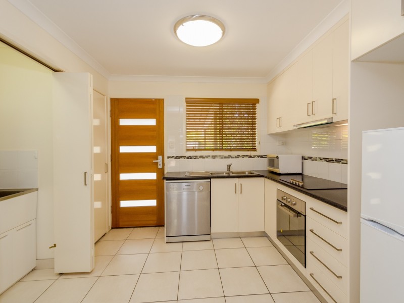 Unit 2/20 Short Street, South Gladstone QLD 4680