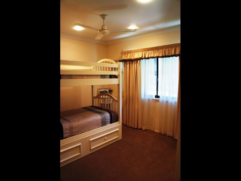 27 Dolphin Terrace, South Gladstone QLD 4680