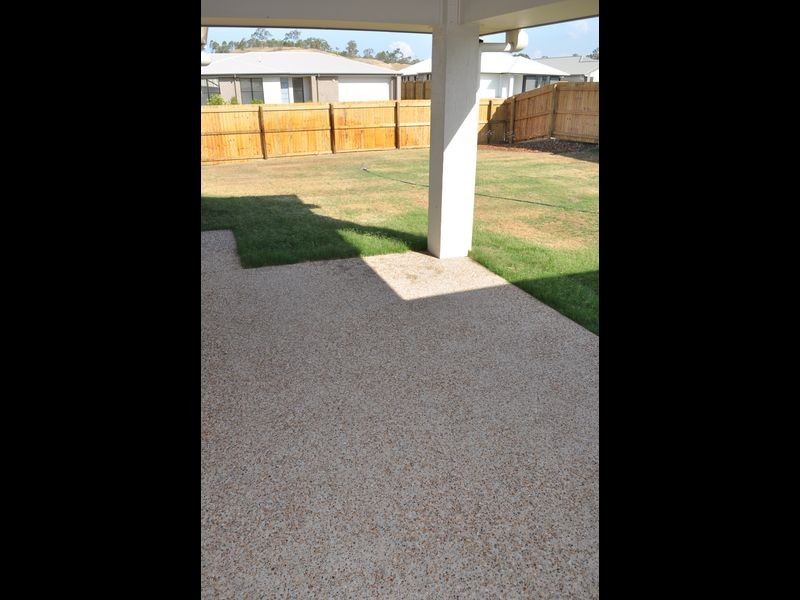 31 Seagull Boulevard, Kirkwood QLD 4680