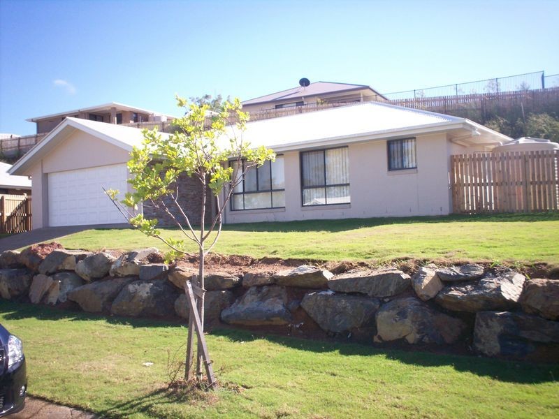 33 Stoneybrook Drive, Glen Eden QLD 4680