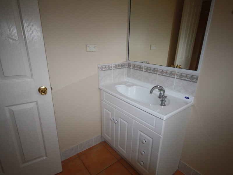 179 J Hickey Avenue, Clinton QLD 4680