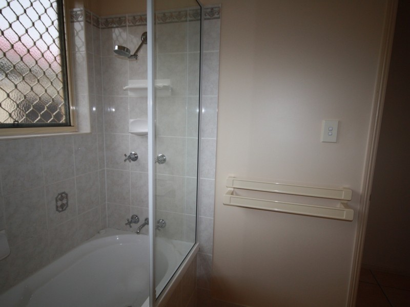 179 J Hickey Avenue, Clinton QLD 4680