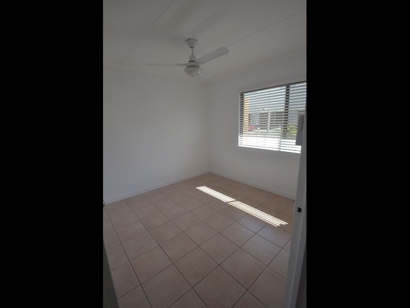 2/6 Lilly Street, Boyne Island QLD 4680
