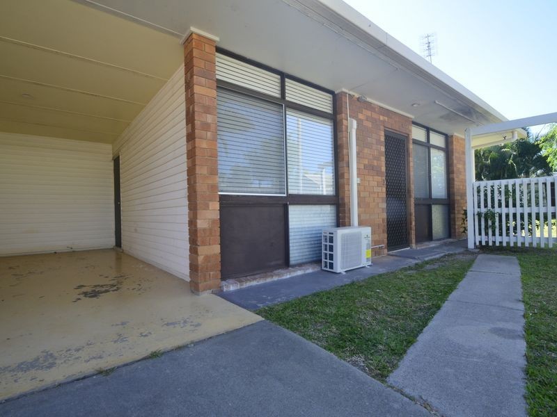 2/6 Lilly Street, Boyne Island QLD 4680