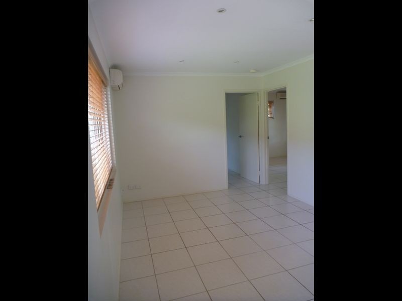 2/6 Sam Street, West Gladstone QLD 4680