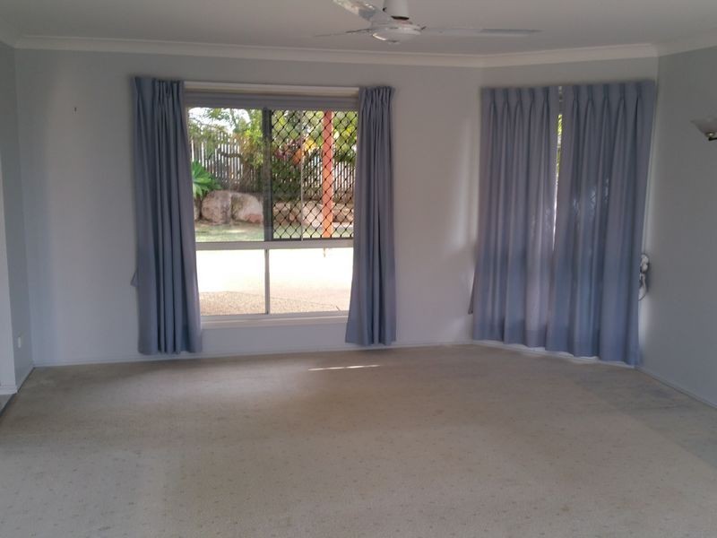 12 Fawley Close, Telina QLD 4680