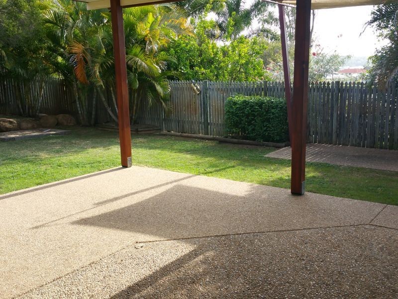 12 Fawley Close, Telina QLD 4680