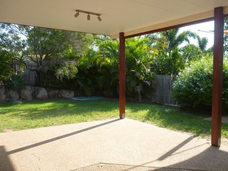 12 Fawley Close, Telina QLD 4680