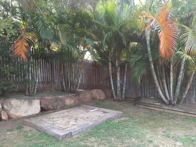 12 Fawley Close, Telina QLD 4680