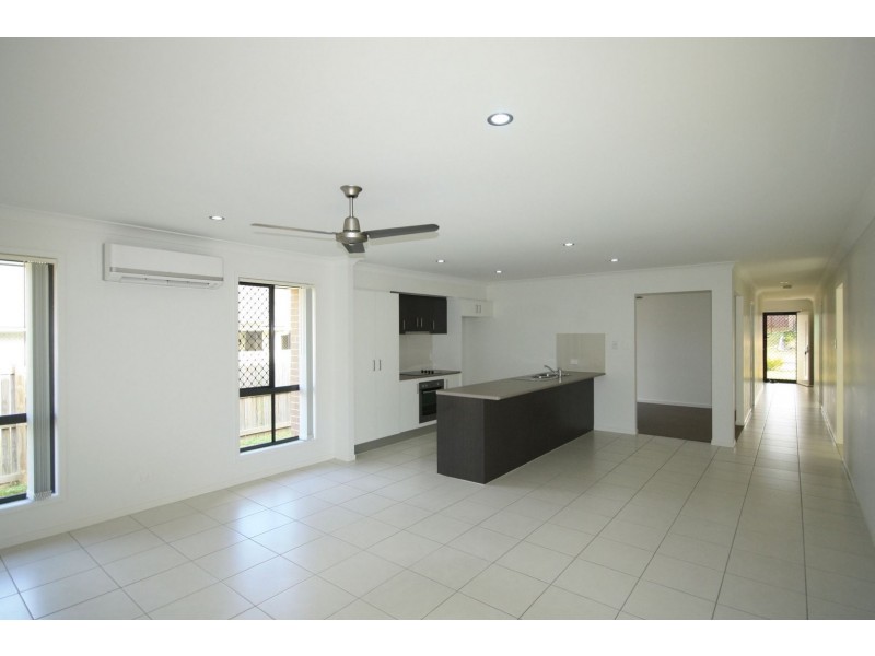 12 Kandel Court, Kirkwood QLD 4680