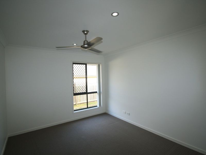 12 Kandel Court, Kirkwood QLD 4680