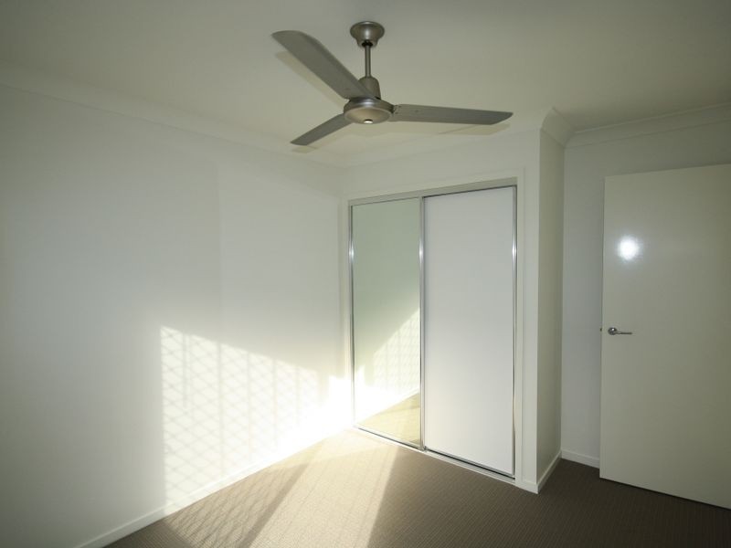 12 Kandel Court, Kirkwood QLD 4680