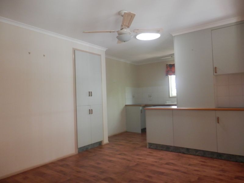 69 Shaw Street, New Auckland QLD 4680