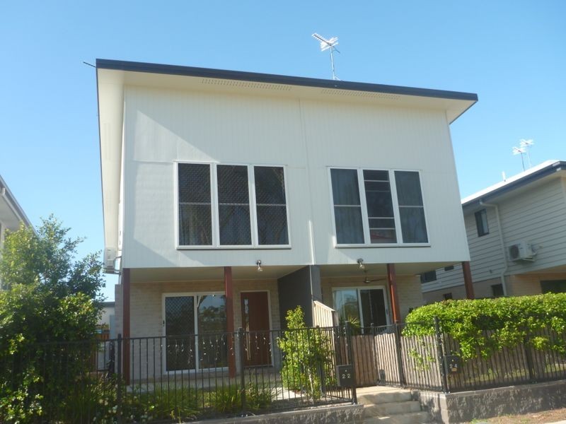 22 Wedgetail Road, Clinton QLD 4680