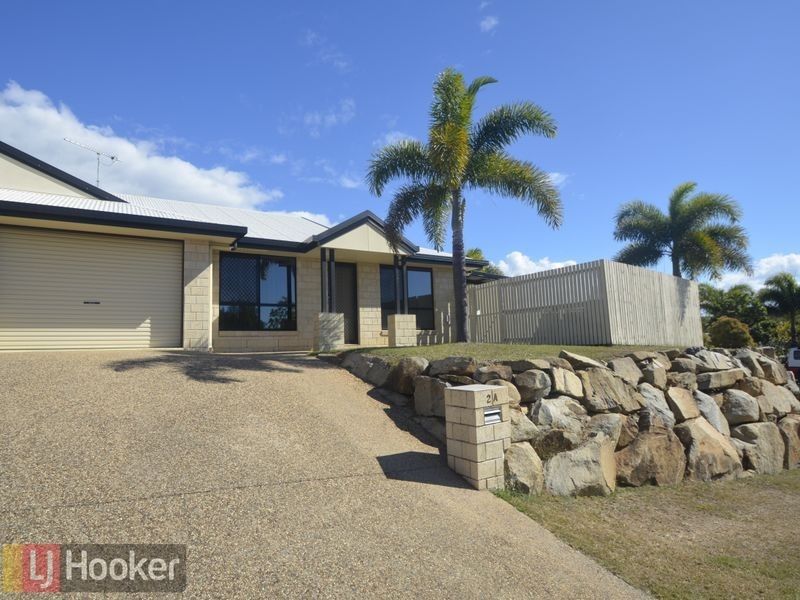 2A Linhow Crescent, Clinton QLD 4680