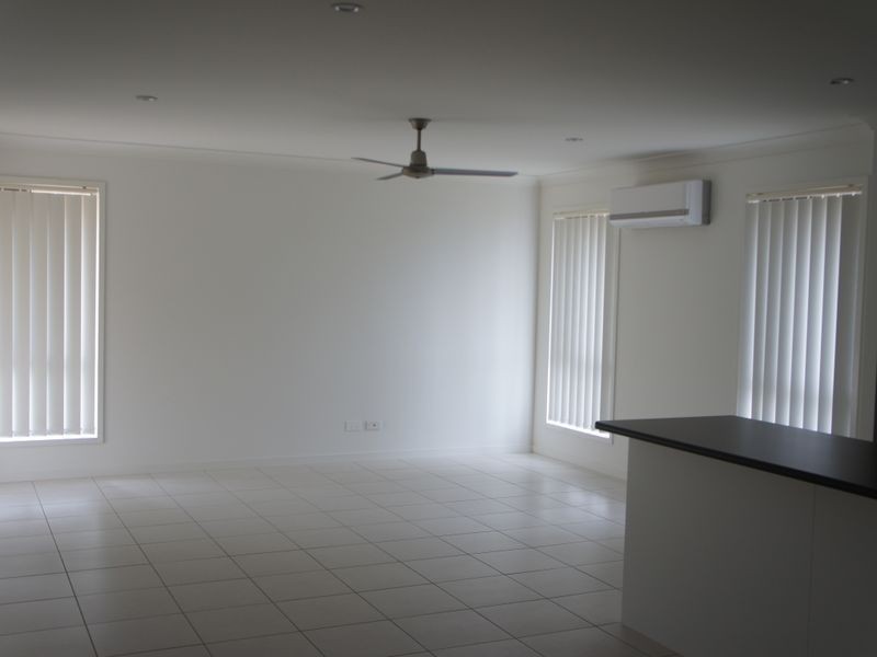 6 Kandel Court, Kirkwood QLD 4680