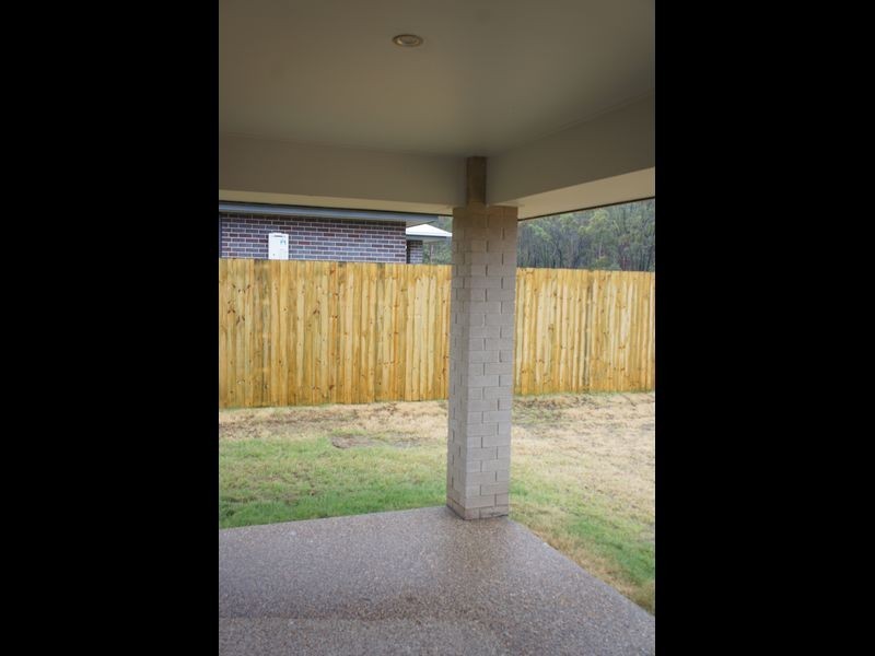 6 Kandel Court, Kirkwood QLD 4680