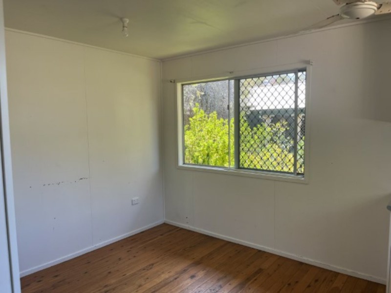 46 Squire Street, Toolooa QLD 4680