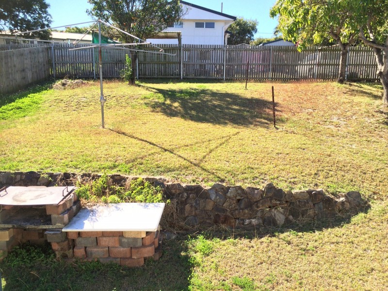 46 Squire Street, Toolooa QLD 4680