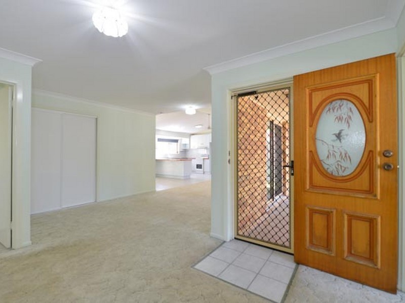 5 Dorsett Close, New Auckland QLD 4680