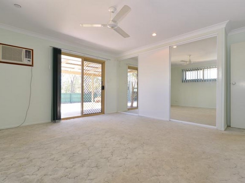 5 Dorsett Close, New Auckland QLD 4680