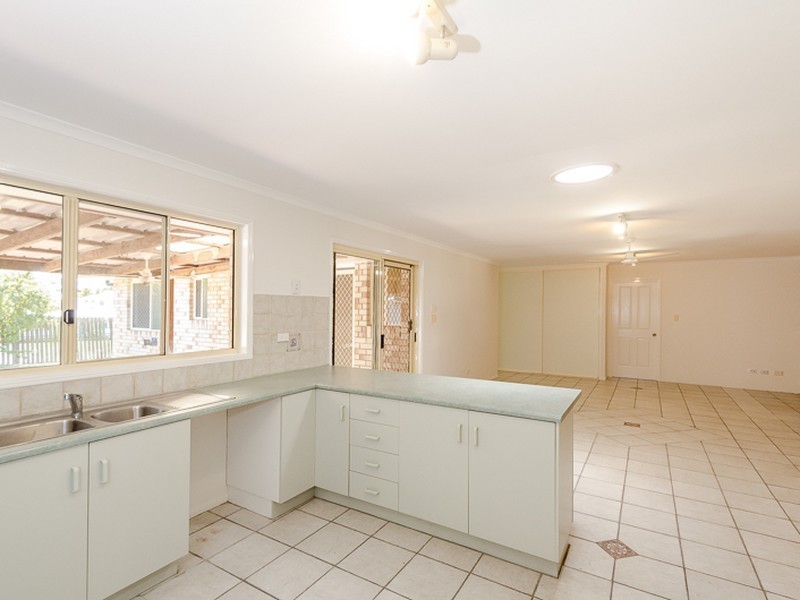 30 Lomandra Street, Boyne Island QLD 4680