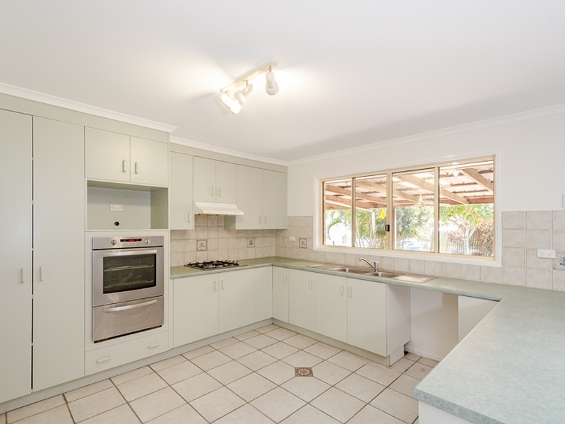 30 Lomandra Street, Boyne Island QLD 4680