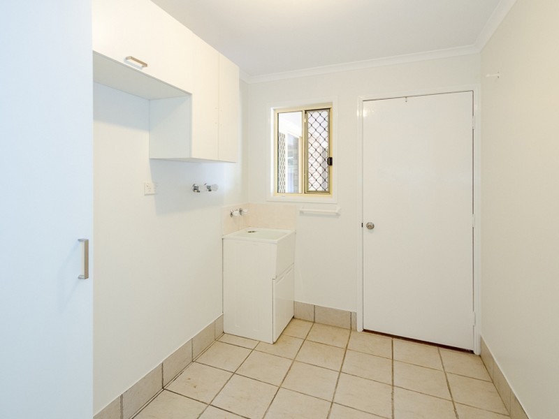 30 Lomandra Street, Boyne Island QLD 4680