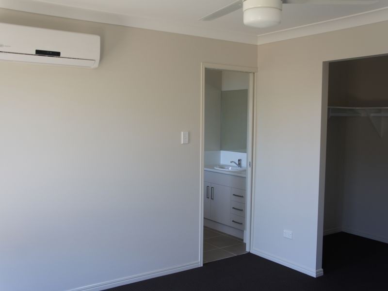 21 Winpara Drive, Kirkwood QLD 4680