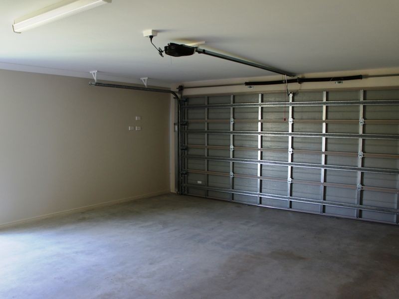 21 Winpara Drive, Kirkwood QLD 4680