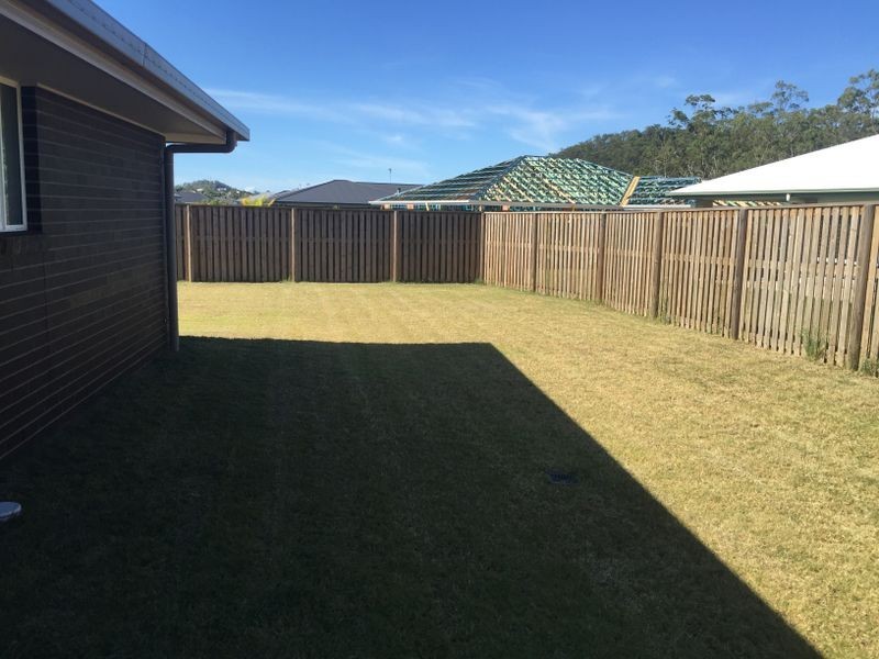 21 Winpara Drive, Kirkwood QLD 4680